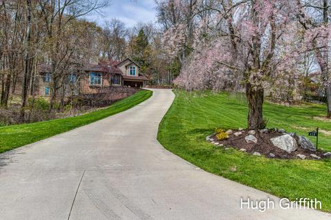 459 Lehigh Dr SE, Ada, MI 49301 photo 3