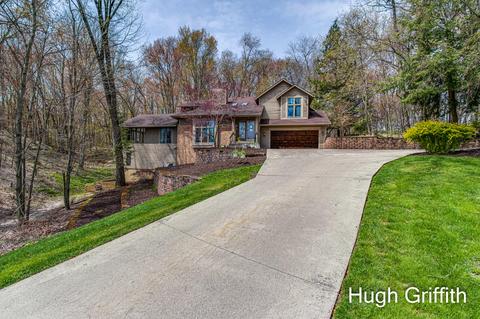 459 Lehigh Dr SE, Ada, MI 49301 photo 2