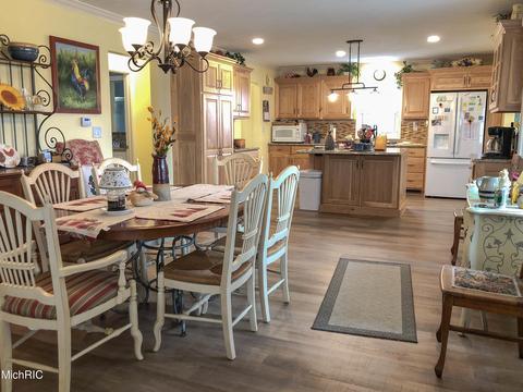 862 W Shore Rd, Bronson, MI 49028 photo 12