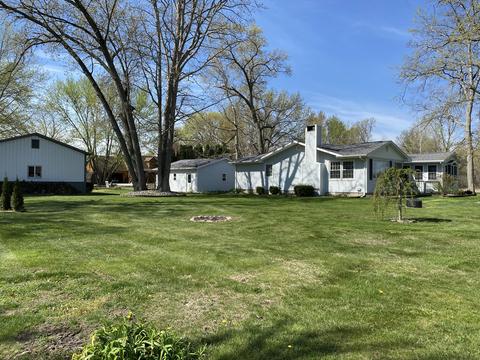 862 W Shore Rd, Bronson, MI 49028 photo 1