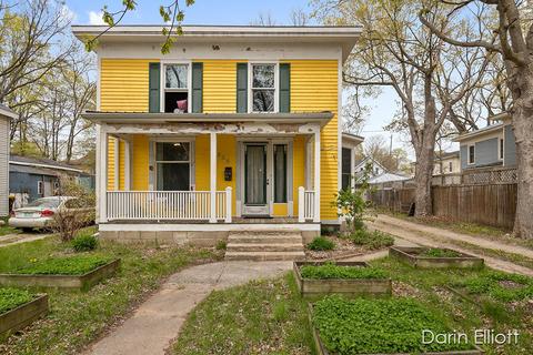 326 E Main St, Ionia, MI 48846 photo 2