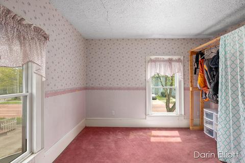 326 E Main St, Ionia, MI 48846 photo 21