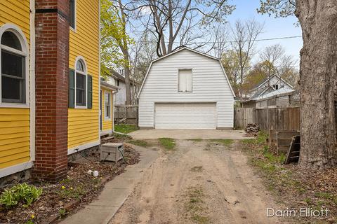 326 E Main St, Ionia, MI 48846 photo 31
