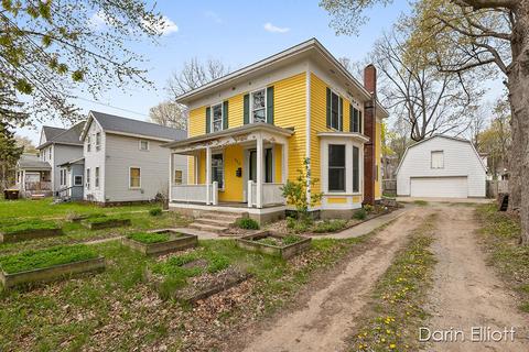 326 E Main St, Ionia, MI 48846 photo 1