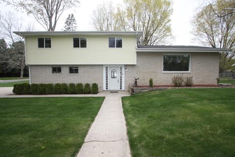 124 Pinecrest Rd, Whitehall, MI 49461 photo 1