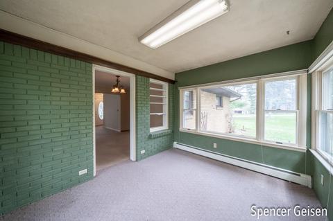 915 Park St, Belding, MI 48809 photo 14