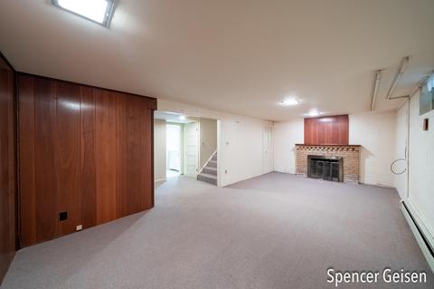 915 Park St, Belding, MI 48809 photo 25
