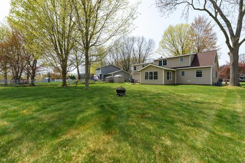 660 Glenview Cir, Plainwell, MI 49080 photo 36