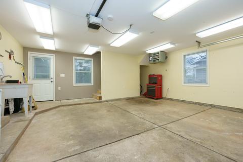 660 Glenview Cir, Plainwell, MI 49080 photo 27