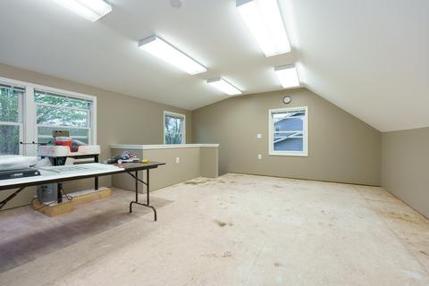 660 Glenview Cir, Plainwell, MI 49080 photo 29