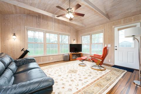 660 Glenview Cir, Plainwell, MI 49080 photo 9