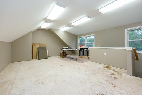 660 Glenview Cir, Plainwell, MI 49080 photo 28