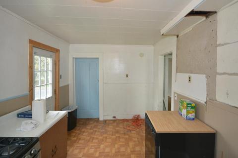 229 Cushman St, Plainwell, MI 49080 photo 9