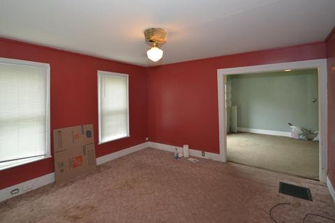229 Cushman St, Plainwell, MI 49080 photo 4