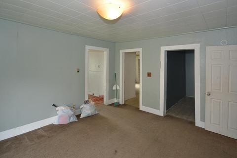 229 Cushman St, Plainwell, MI 49080 photo 5