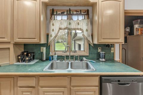 807 N Union St, Ithaca, MI 48847 photo 18