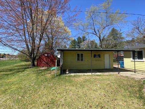 5637 W M 61, Gladwin, MI 48624 photo 3
