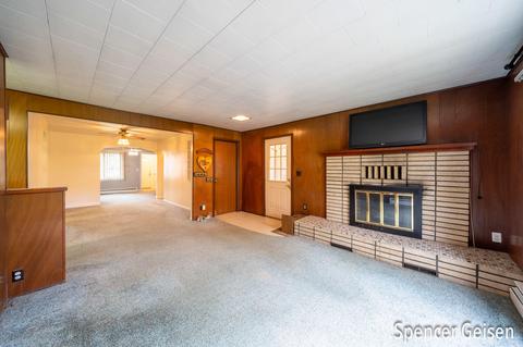 330 W May St, Belding, MI 48809 photo 16