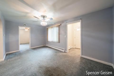 330 W May St, Belding, MI 48809 photo 3