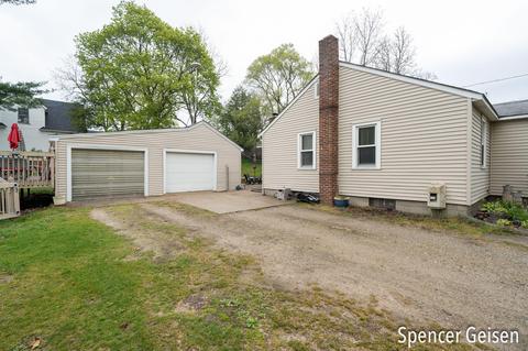 330 W May St, Belding, MI 48809 photo 35