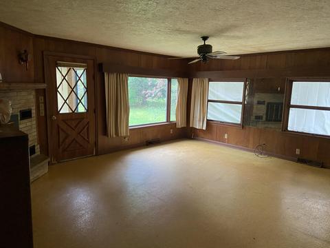 947 Gainder Rd, Plainwell, MI 49080 photo 5