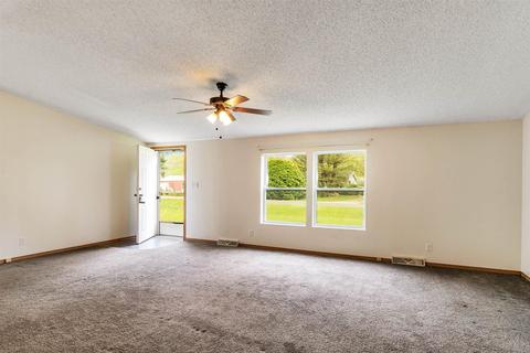 932 Gainder Rd, Plainwell, MI 49080 photo 6