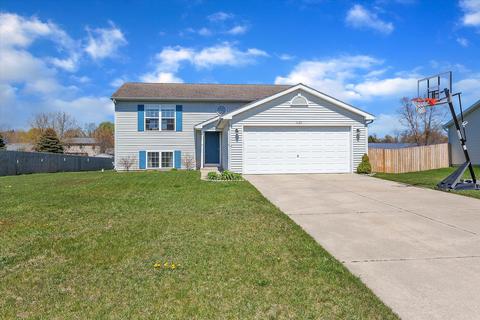 1025 Taylor Drive Dr, Plainwell, MI 49080 photo 1