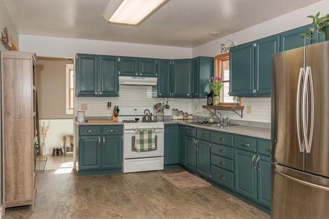 209 Cherry St, Schoolcraft, MI 49087 photo 4