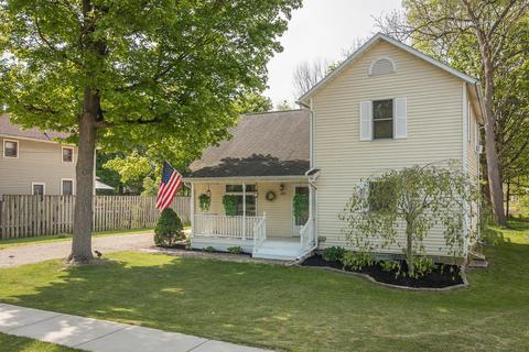 209 Cherry St, Schoolcraft, MI 49087 photo 3