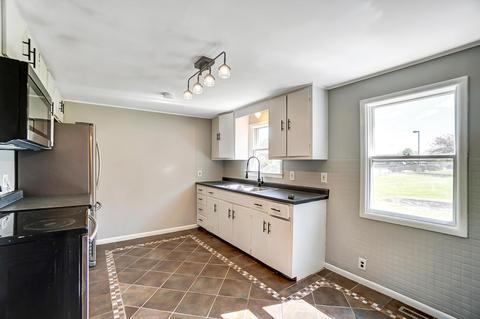 1015 White Pigeon Rd, Constantine, MI 49042 photo 6