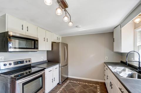 1015 White Pigeon Rd, Constantine, MI 49042 photo 7