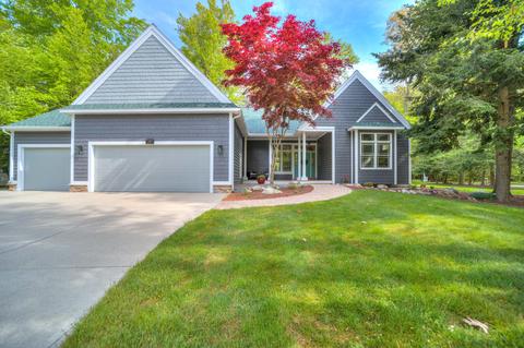 7380 Pine Bluff Dr, Spring Lake, MI 49456 photo 1