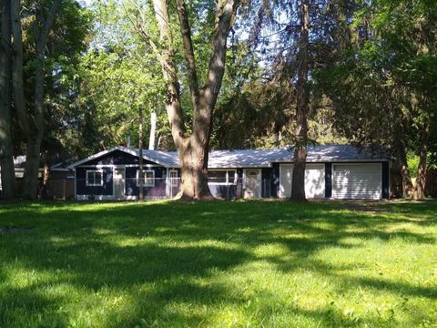 140 Sutherland Dr NW, Stanton, MI 48888 photo 3