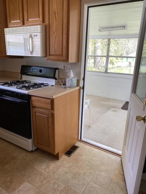 1318 8th St, Three Rivers, MI 49093 photo 7