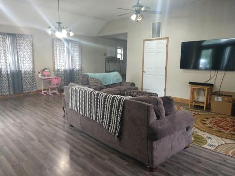 425 E Center St, Ithaca, MI 48847 photo 10