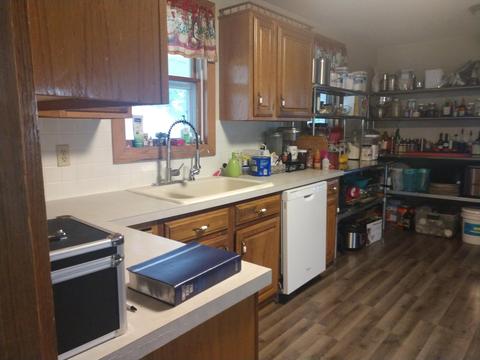 425 E Center St, Ithaca, MI 48847 photo 3