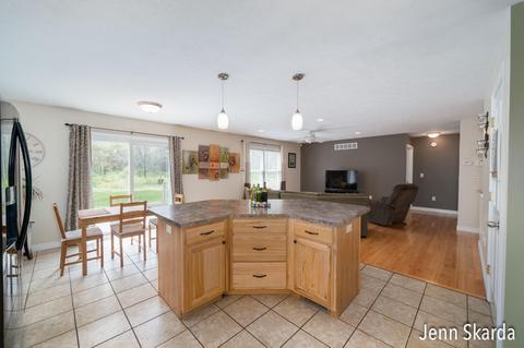 9575 Coyote Trl, Belding, MI 48809 photo 14