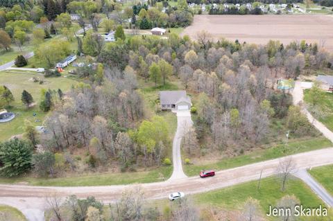 9575 Coyote Trl, Belding, MI 48809 photo 29