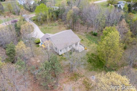 9575 Coyote Trl, Belding, MI 48809 photo 30