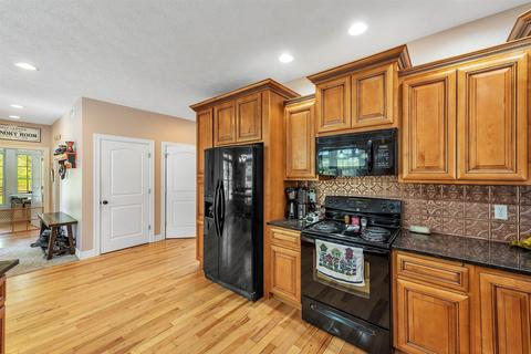4600 E Colby Rd, Stanton, MI 48888 photo 17