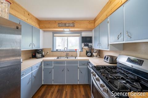 520 S Bridge St, Belding, MI 48809 photo 12