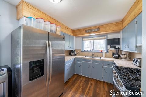 520 S Bridge St, Belding, MI 48809 photo 11