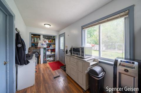 520 S Bridge St, Belding, MI 48809 photo 14