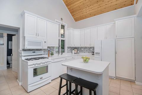 332 Division St, Marshall, MI 49068 photo 16
