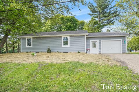 4381 W Stanton Rd, Stanton, MI 48888 photo 2