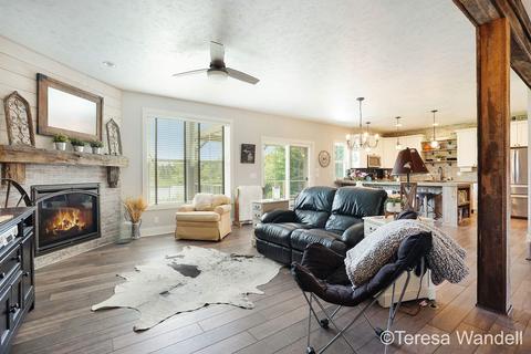 3641 Eckert Rd, Freeport, MI 49325 photo 5
