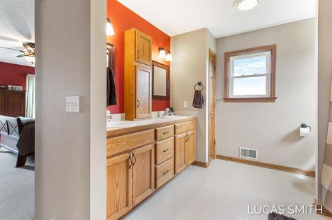 4427 36th St, Hamilton, MI 49419 photo 27