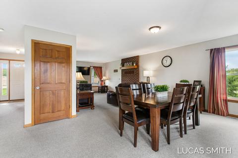 4427 36th St, Hamilton, MI 49419 photo 9
