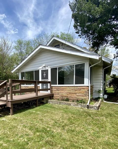 128 E South St, Jackson, MI 49203 photo 2