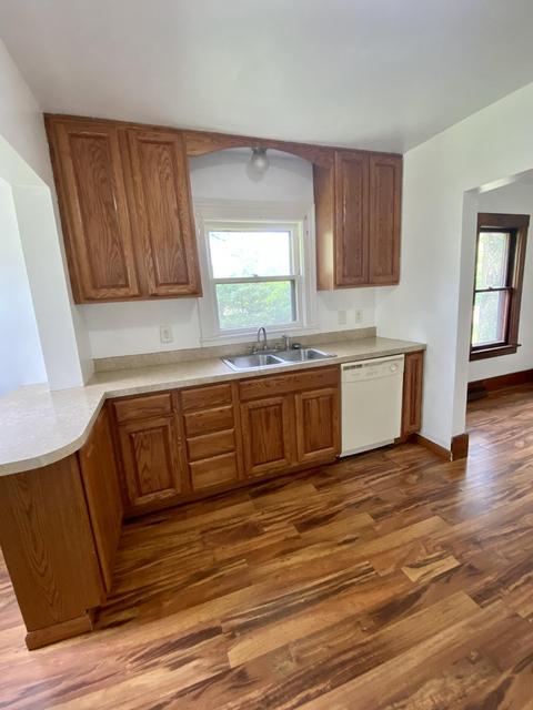 128 E South St, Jackson, MI 49203 photo 9